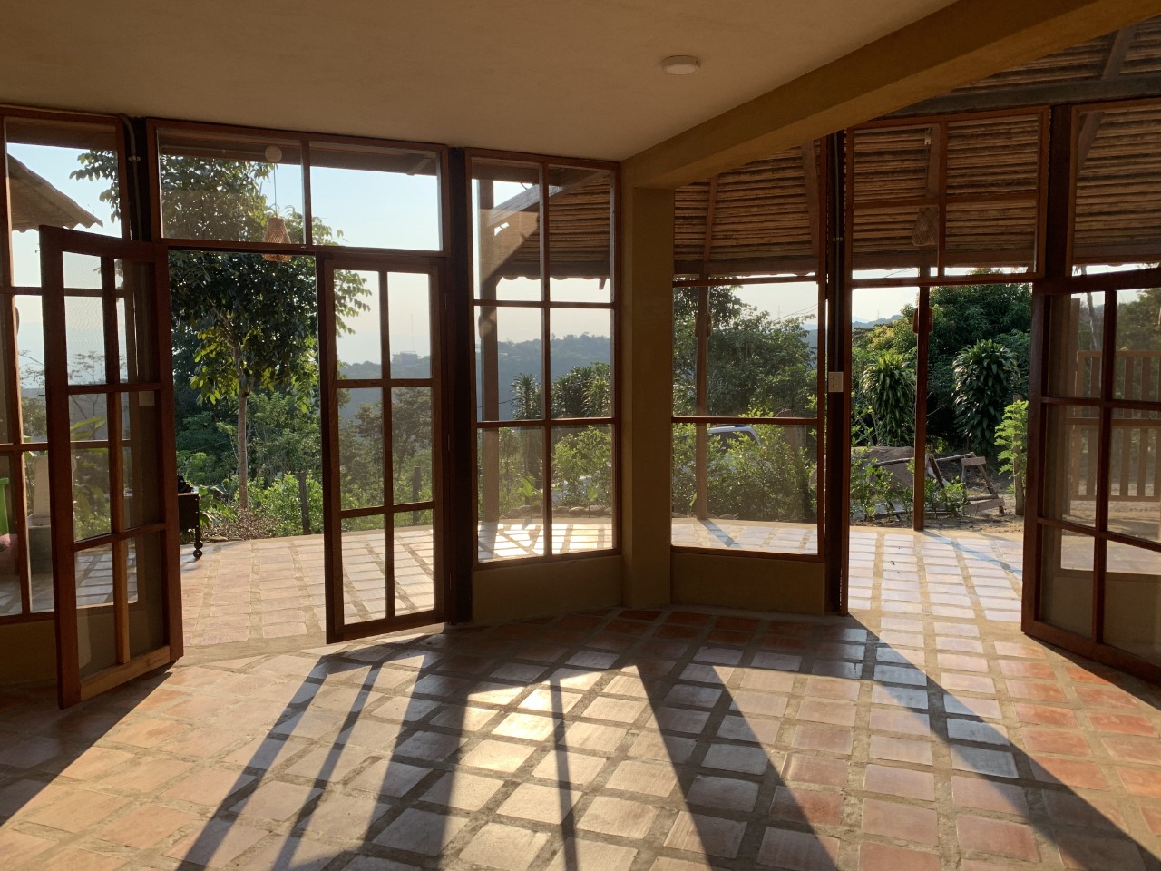 Casa en venta con vista panorámica en Tarapoto – Lista para habitar